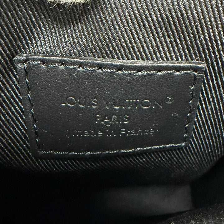極美品□LOUIS VUITTON ルイヴィトン M81524 Sロック ヴェルティカル ウェアラブル ウォレット レザー トリヨンモノグラム バッグ 黒