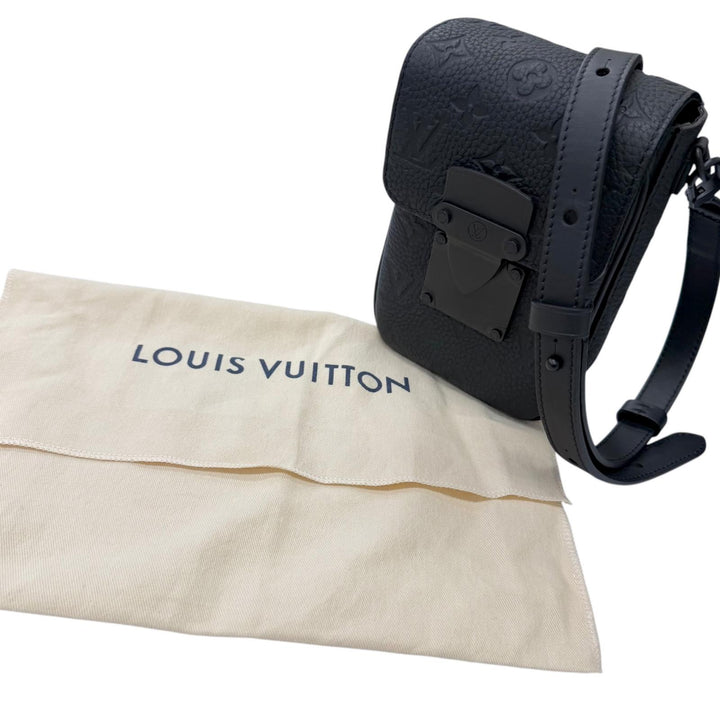極美品□LOUIS VUITTON ルイヴィトン M81524 Sロック ヴェルティカル ウェアラブル ウォレット レザー トリヨンモノグラム バッグ 黒