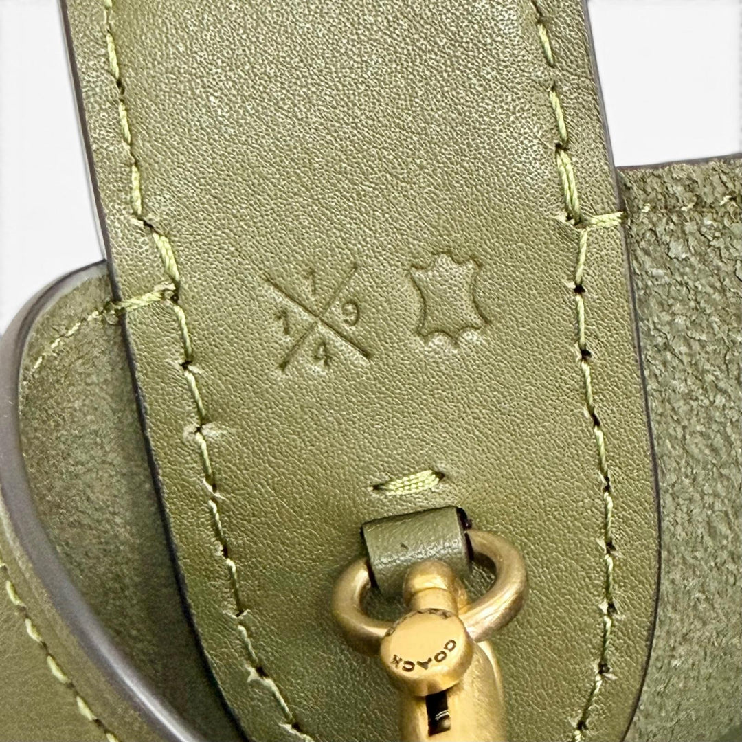 極美品△COACH コーチ CCC23 ブリーカー バケットバッグ ポーチ付き ナチュラル グレインレザー ショルダーバッグ カーキ 定価88000円