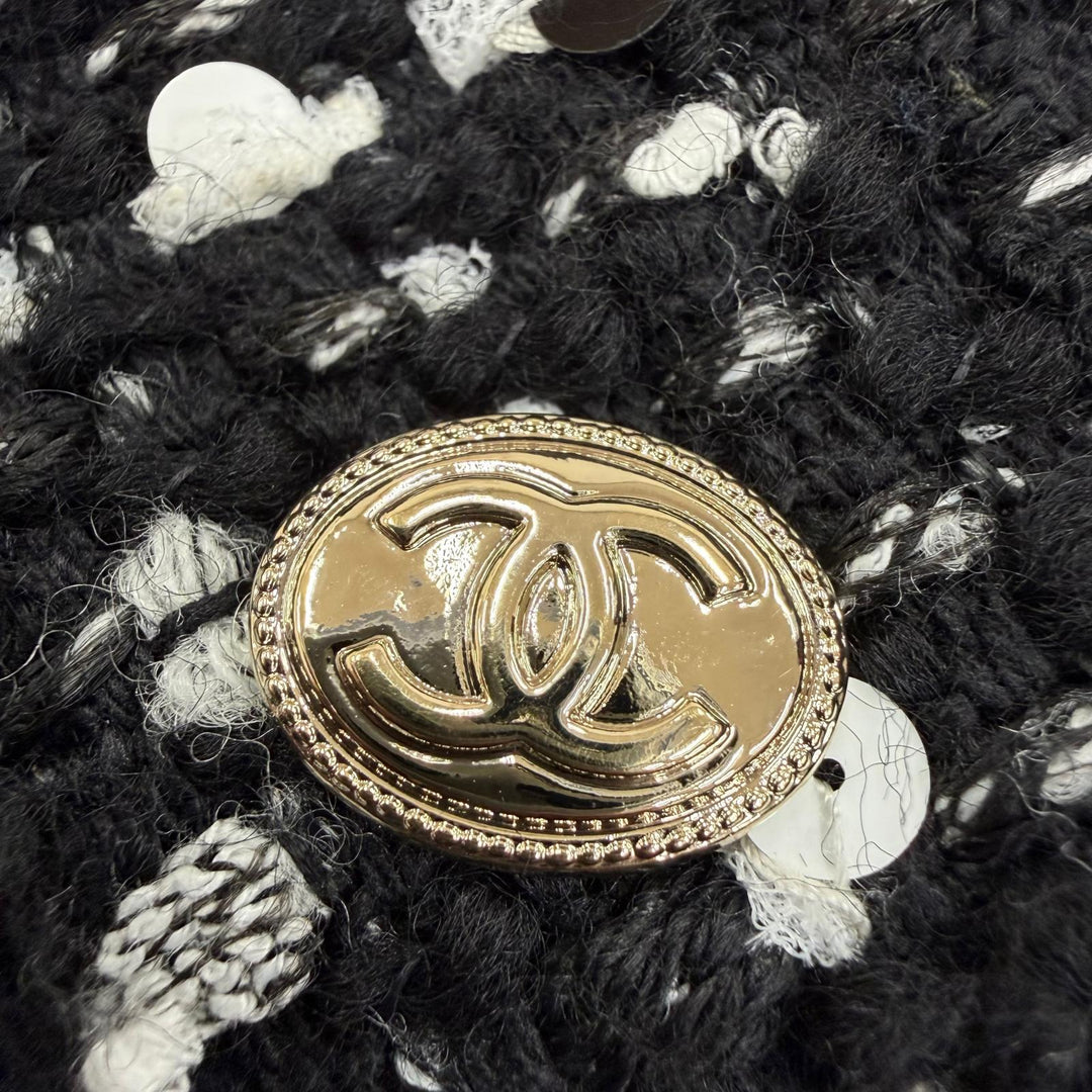 極美品☆CHANEL シャネル P65335V45411 ウール ココマーク スパンコール装飾 ツイード タイトスカート ブラック 38 フランス製 正規品