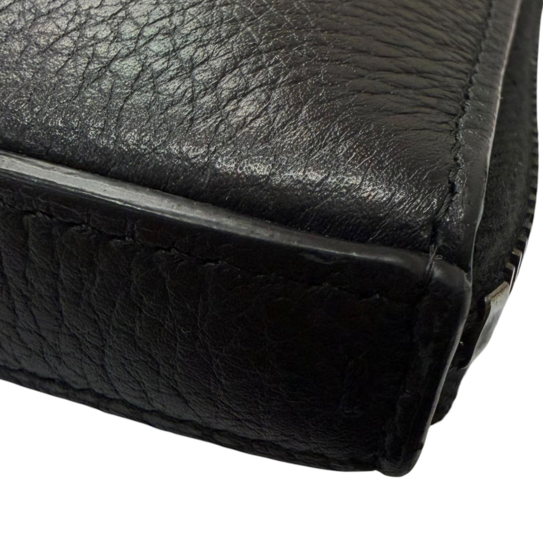 美品□John Lobb ジョンロブ グレインレザー ロゴ型押し ラウンドジップ クロスボディバッグ ショルダーバッグ ブラック 箱・保存袋付き