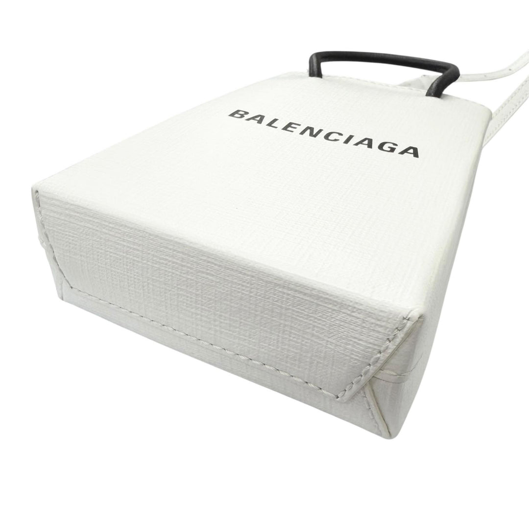 極美品□BALENCIAGA バレンシアガ 593826 ロゴ入り レザー ショッピング フォンホルダー ショルダーバッグ ホワイト メンズ 保存袋付き