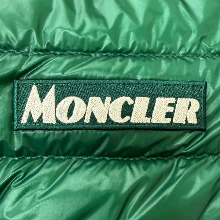 美品□MONCLER モンクレール F10911A11600 PETICHET GIUBBOTTO ロゴワッペン ライト ダウンジャケット グリーン 1 正規品 メンズ