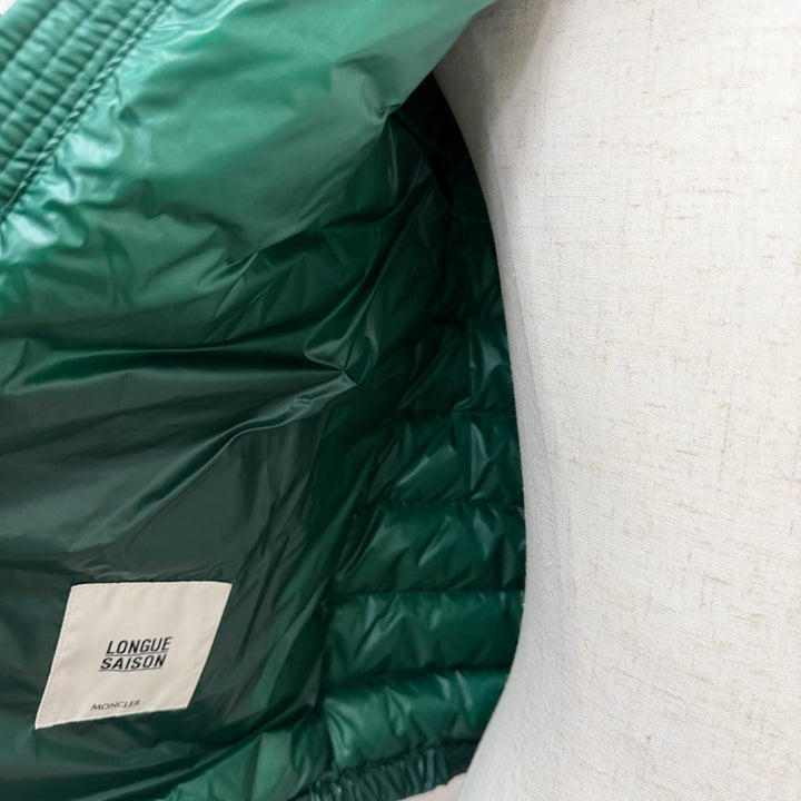 美品□MONCLER モンクレール F10911A11600 PETICHET GIUBBOTTO ロゴワッペン ライト ダウンジャケット グリーン 1 正規品 メンズ