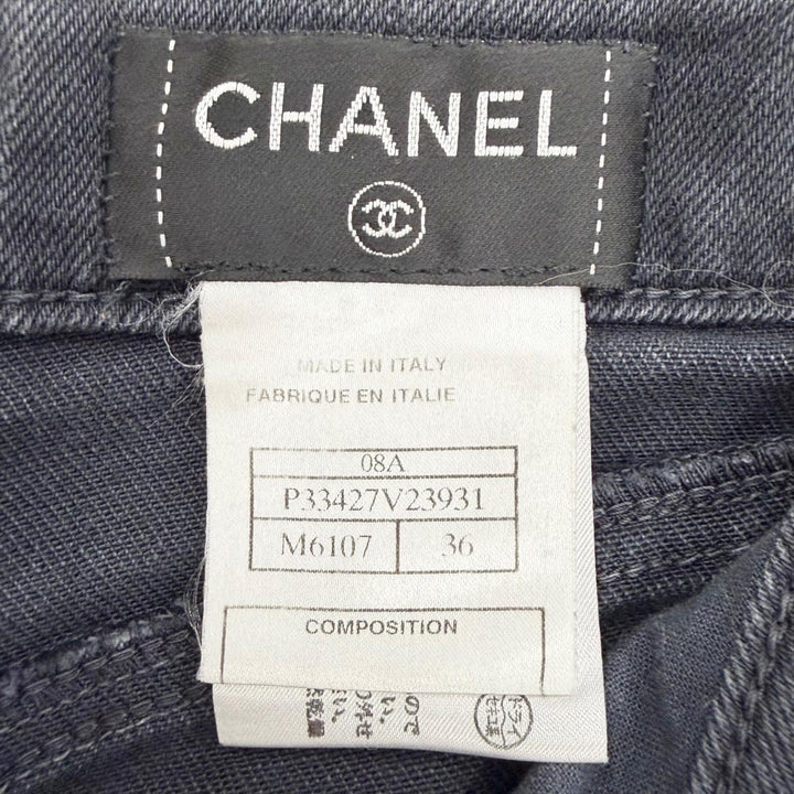 美品△CHANEL シャネル 08A P33427V23931 コットン ココボタン ペイント加工 スキニー デニムパンツ ブラック 36 伊製 正規品 レディース