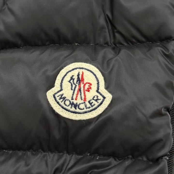 美品☆MONCLER モンクレール C20934930005 HERMINE エルミンヌ ロゴワッペン・フード付 ZIP ダウンコート ブラック 0 正規品 レディース