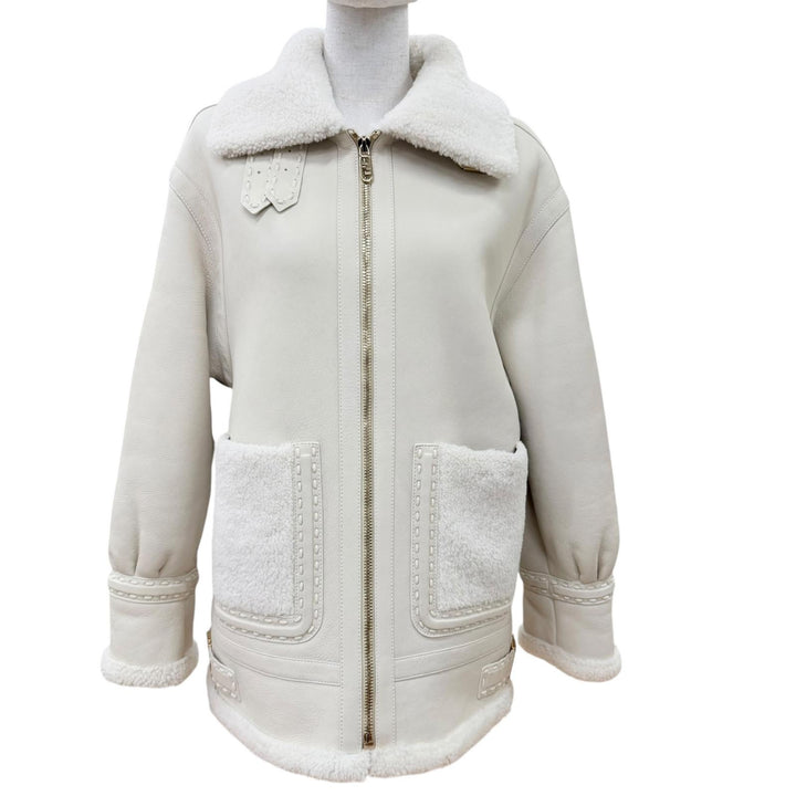 極美品☆FENDI フェンディ FM5290 羊革 FFロゴ金具 ラムスキン シアリングジャケット ムートンジャケット ベージュ 38 イタリア製 正規品