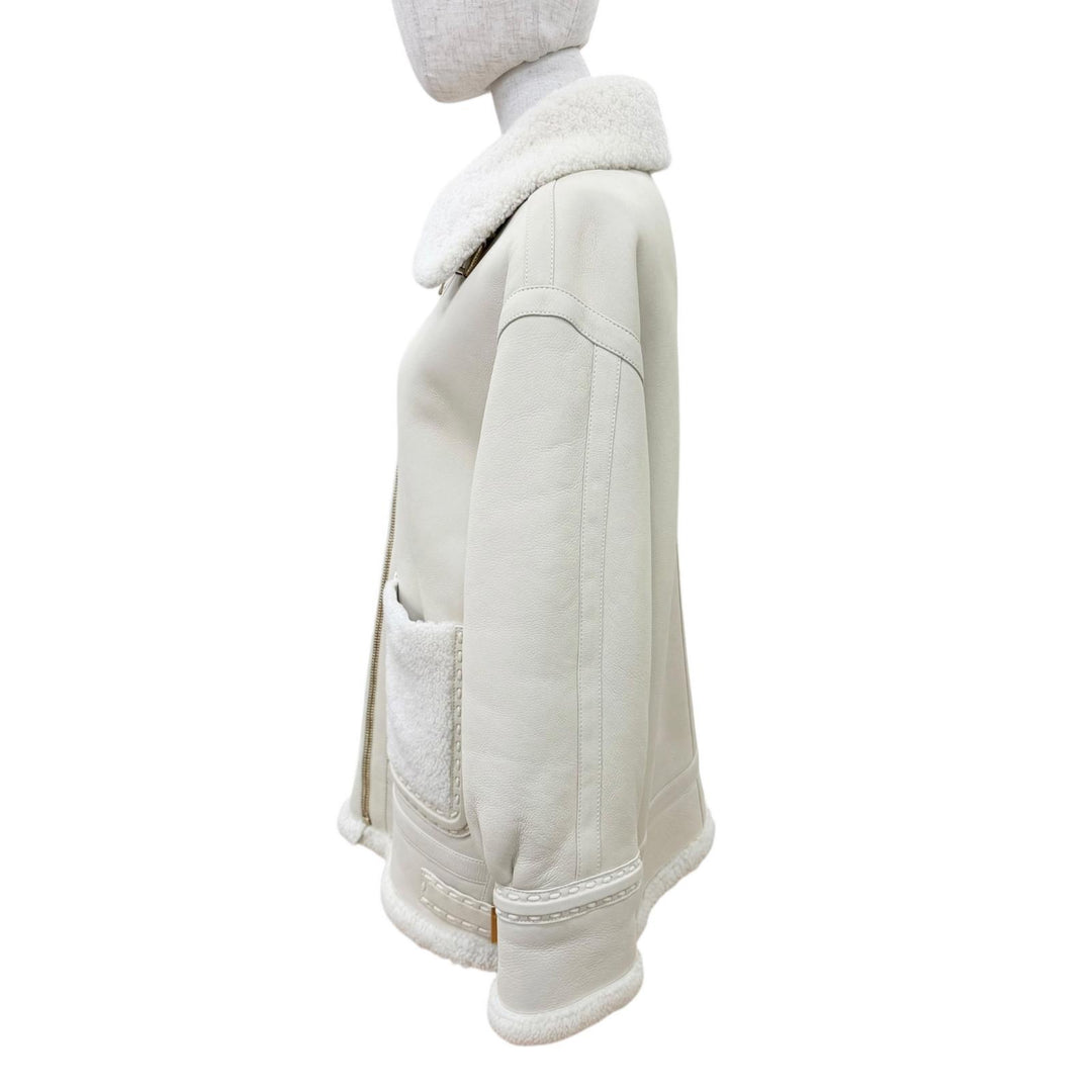 極美品☆FENDI フェンディ FM5290 羊革 FFロゴ金具 ラムスキン シアリングジャケット ムートンジャケット ベージュ 38 イタリア製 正規品