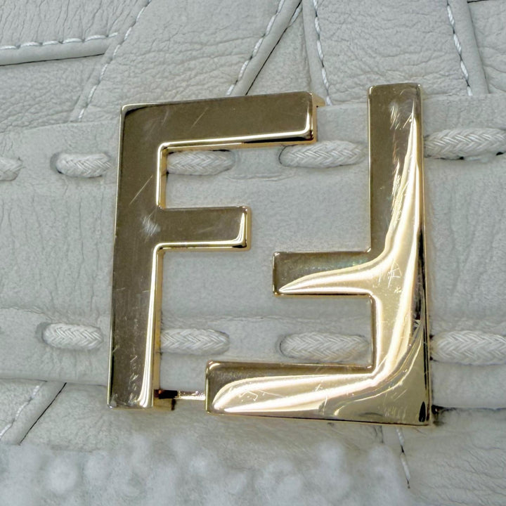 極美品☆FENDI フェンディ FM5290 羊革 FFロゴ金具 ラムスキン シアリングジャケット ムートンジャケット ベージュ 38 イタリア製 正規品