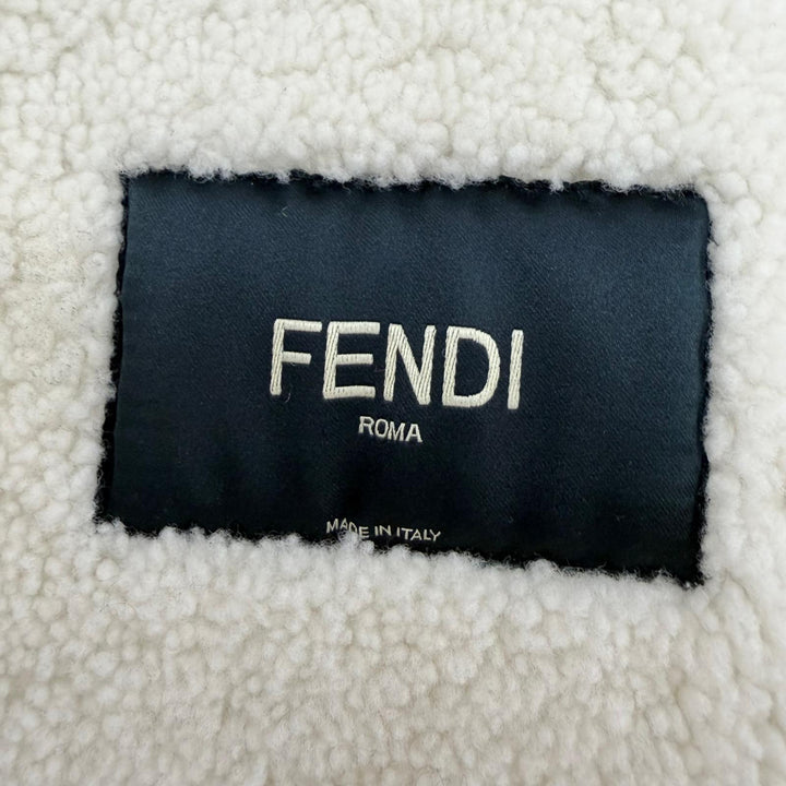 極美品☆FENDI フェンディ FM5290 羊革 FFロゴ金具 ラムスキン シアリングジャケット ムートンジャケット ベージュ 38 イタリア製 正規品