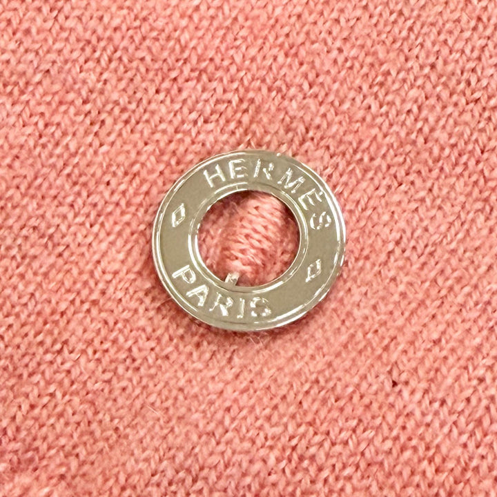 極美品△HERMES エルメス 24SS 4H2600D1 カシミヤ100％ サークルロゴ金具 半袖ニット セーター ピンク 36 イギリス製 正規品 レディース