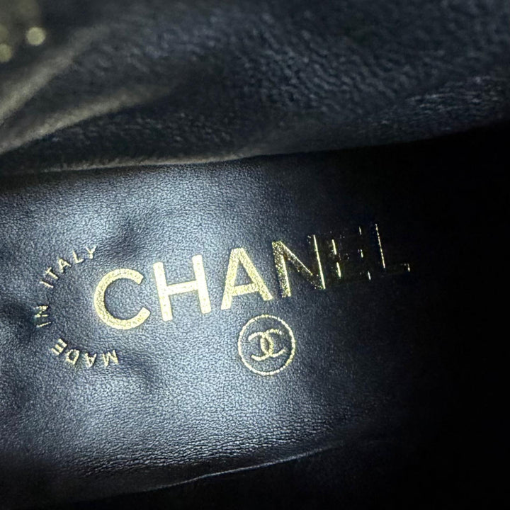 美品★CHANEL シャネル G35154 フェイクパール付 ココマーク レースアップ レザー エンジニアブーツ ブラック 36 伊製 保存袋付き