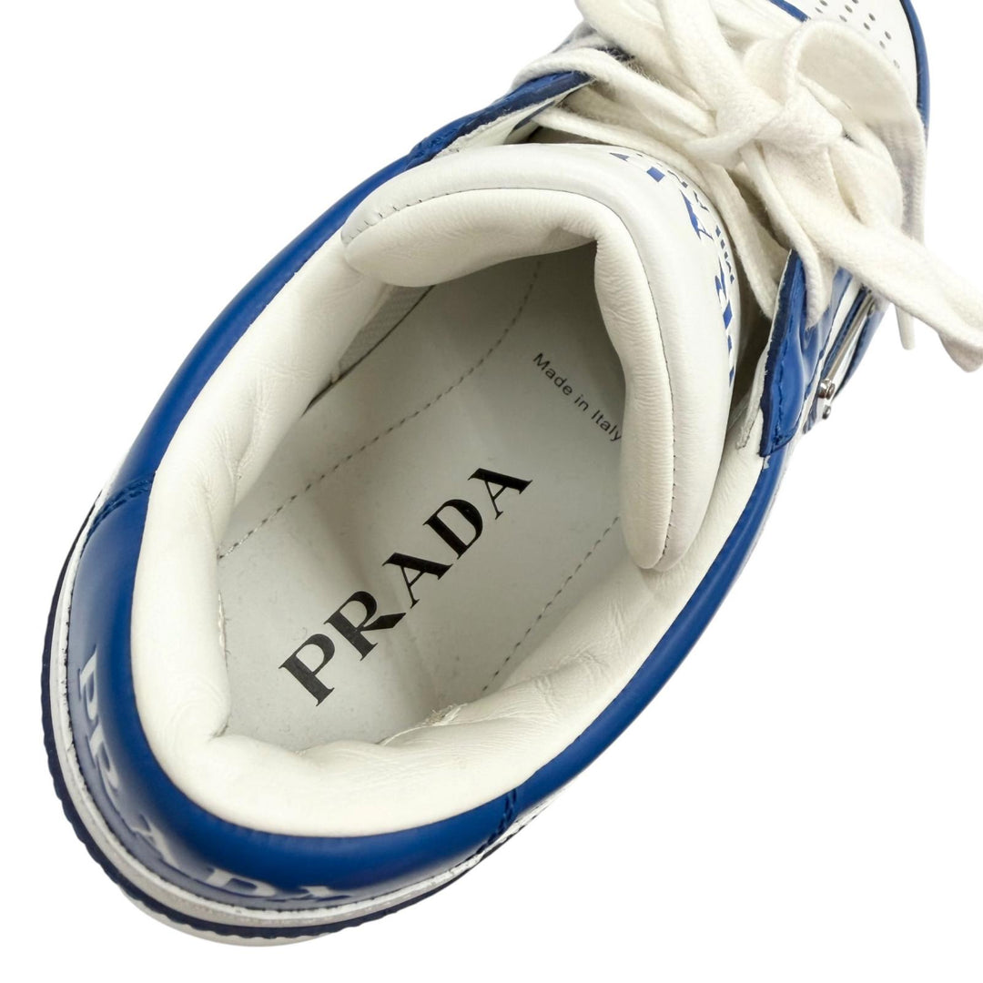 極美品▼PRADA プラダ 2EE364 レザー トライアングルロゴ 三角プレート ローカットスニーカー ブルー ホワイト 5 イタリア製 メンズ 箱付