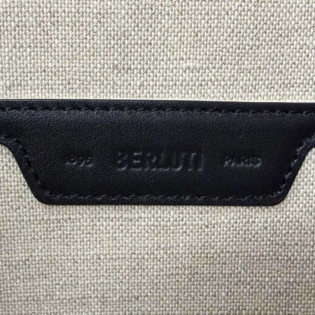 美品□BERLUTI ベルルッティ ニノ TGM ヴェネチアカーフレザー カリグラフィ スクリット タトゥーコレクション 鷹 クラッチバッグ 伊製