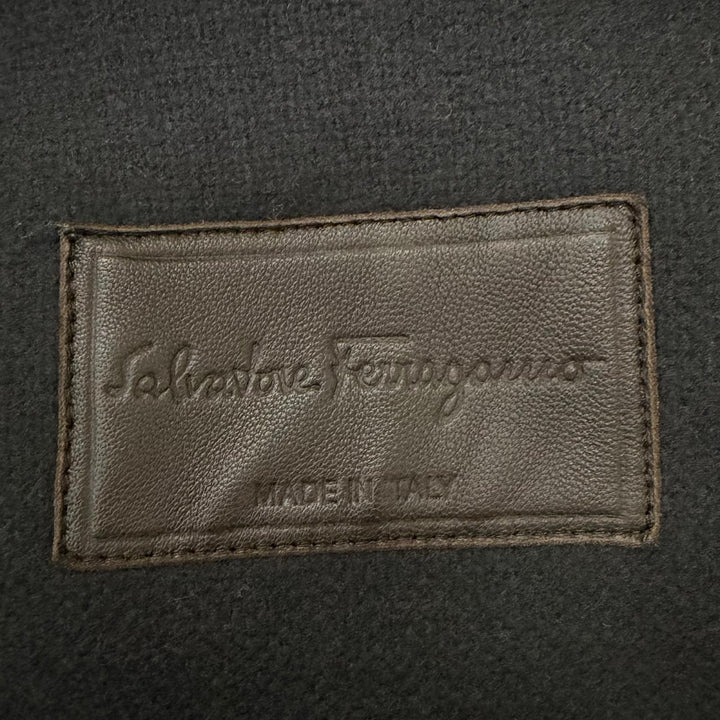 美品□Salvatore Ferragamo サルヴァトーレフェラガモ ウール トグルボタン エルボーパッチ ダッフルコート チャコール 50 伊製 正規品
