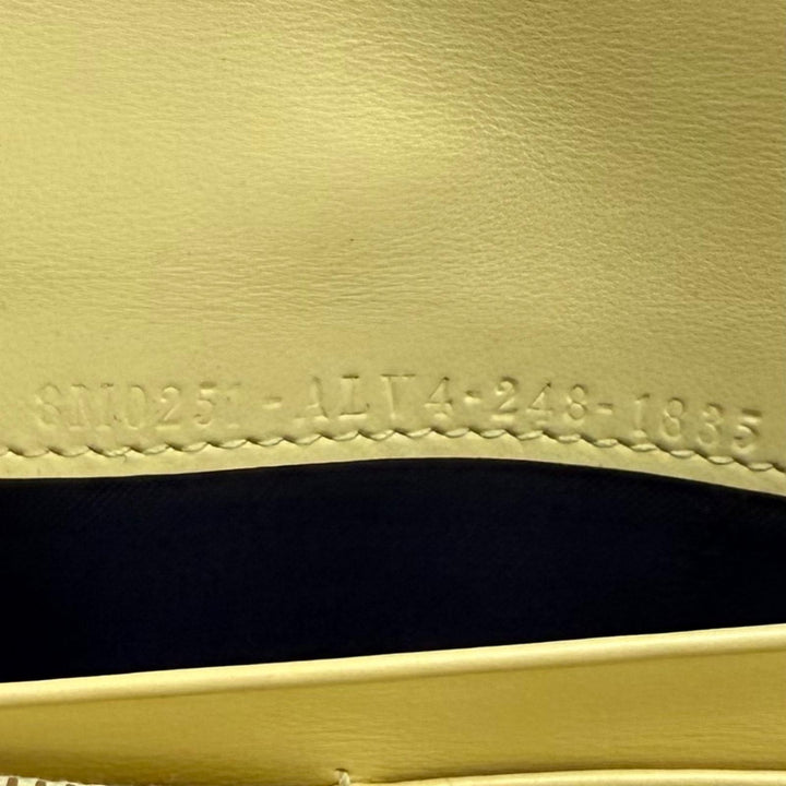 美品★FENDI フェンディ 8M0251 FFダイアモンド コンチネンタル レザー ロングウォレット 長財布 イエロー ゴールド金具 箱・保存袋付き