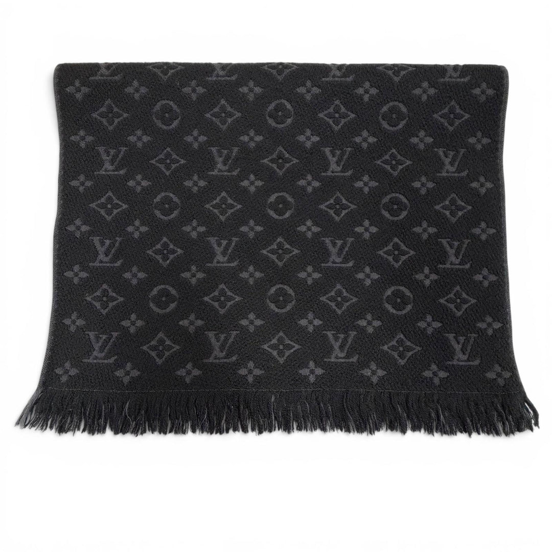 極美品▼LOUIS VUITTON ルイヴィトン 2025年製 M70520 エシャルプ モノグラム クラシック ウール100% フリンジ マフラー 正規品 箱付き