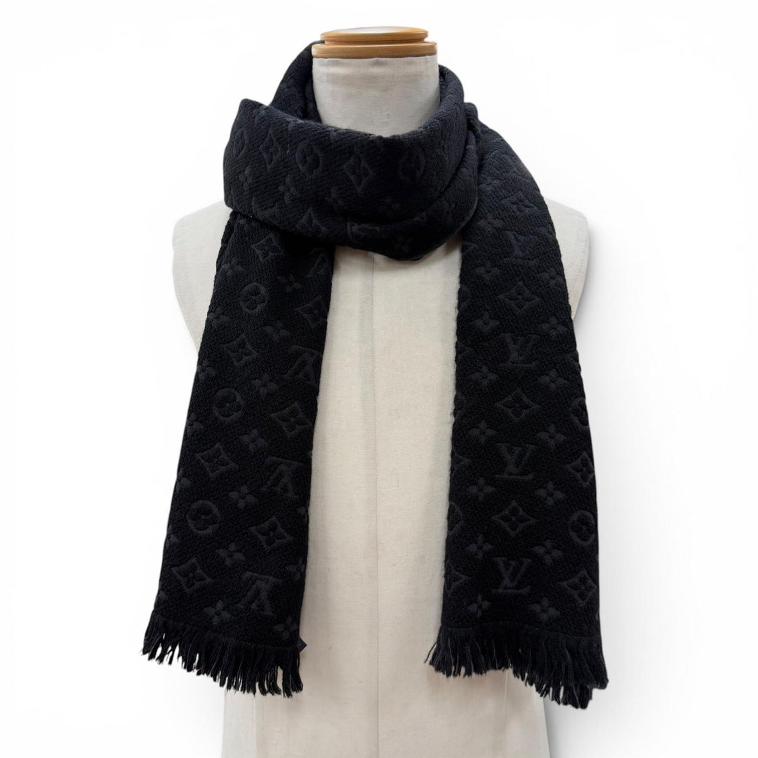 極美品▼LOUIS VUITTON ルイヴィトン 2025年製 M70520 エシャルプ モノグラム クラシック ウール100% フリンジ マフラー 正規品 箱付き