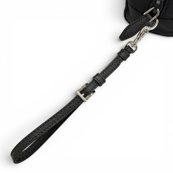 極美品△PRADA プラダ 1NS175 ヴェラ Re-Nylon ミニポーチ スモール 現行品 トライアングルロゴ 三角プレート 化粧ポーチ ブラック 伊製