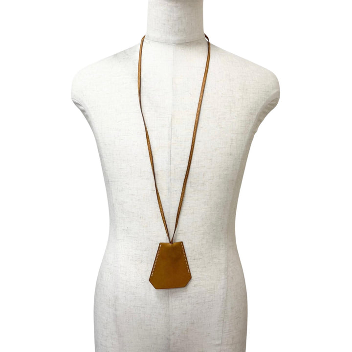 良品□HERMES エルメス ヴィンテージ ボックスカーフ マルジェラ期 クロシェット レザーネックレス ゴールド □C刻印 フランス製 メンズ