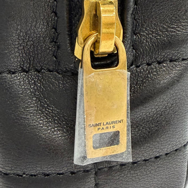 未使用品△SAINT LAURENT PARIS サンローランパリ 778102 カサンドラ ロゴ スクエア レザー キルティング ポーチ ブラック 箱・保存袋付