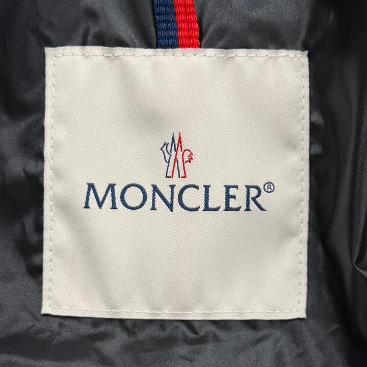 極美品▼MONCLER モンクレール 2025年製 CARDERE ロゴワッペン付き フーデッド WZIPUP ダウンジャケット ブラック 2 正規品 メンズ