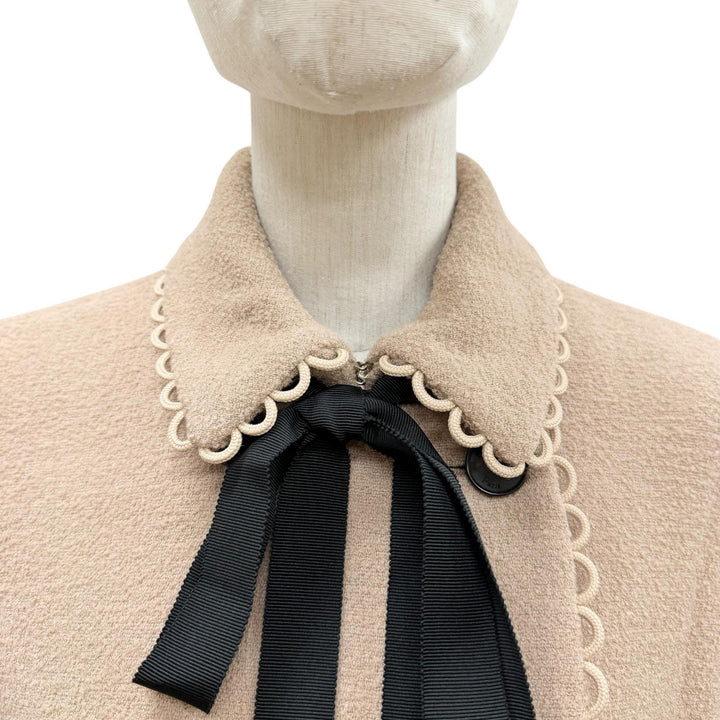 極美品◇Christian Dior 2024年製 411C03P1571 ロゴボタン スカラップエッジ Bow Pea Jacket ジャケット ベージュ 40 イタリア製 正規品