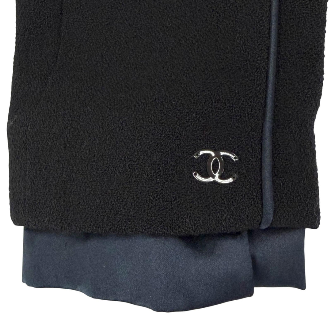 美品△CHANEL シャネル ヴィンテージ 02A P19727 ウール100％ シルク使い ココマーク サテンパイピング ジャケット ブラック ネイビー 40