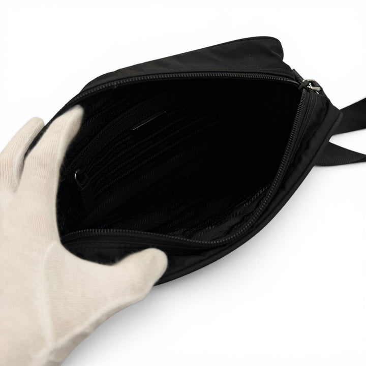 美品▼PRADA プラダ 1BC167 ナイロン Re-Nylon トライアングルロゴ 三角プレート ショルダーバッグ ブラック シルバー金具 伊製 メンズ