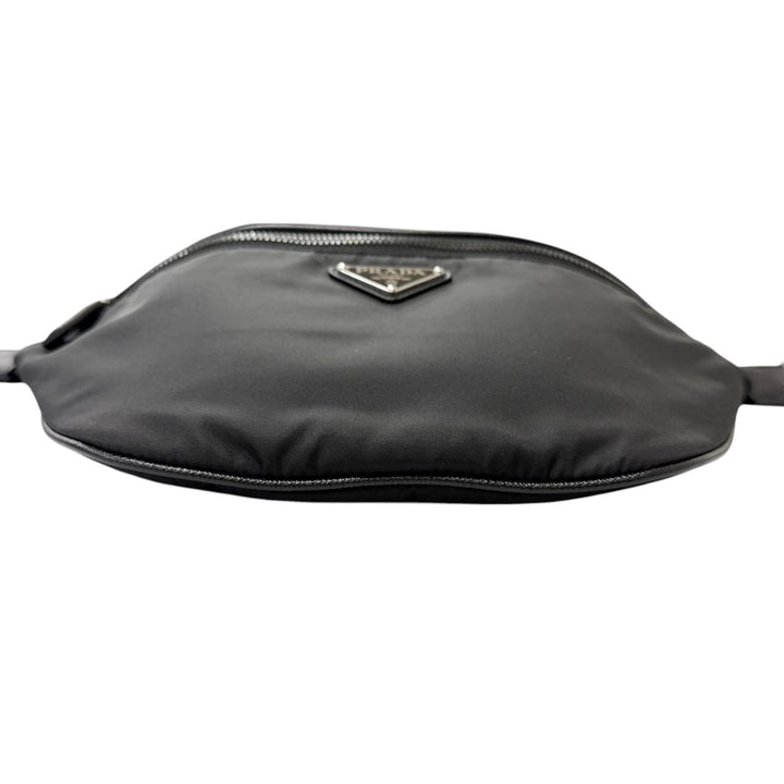 美品□PRADA プラダ 2VL033 トライアングルロゴ Re-Nylon サフィアーノレザー ボディバッグ ブラック イタリア製 メンズ 定価247500円