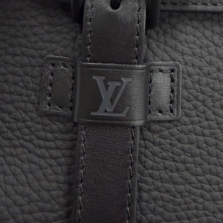 極美品▼LOUIS VUITTON ルイヴィトン M58476 クリストファー メッセンジャー トリヨンレザー ショルダーバッグ ブラック メンズ 保存袋付