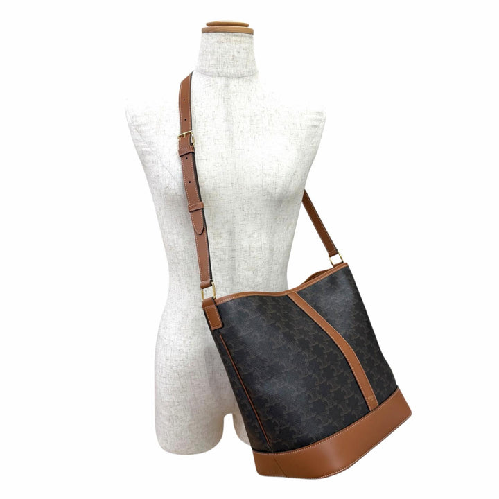 美品△CELINE セリーヌ 19113 ミディアム バケット トリオンフキャンバス カーフスキン タン ショルダーバッグ ブラウン 伊製 レディース