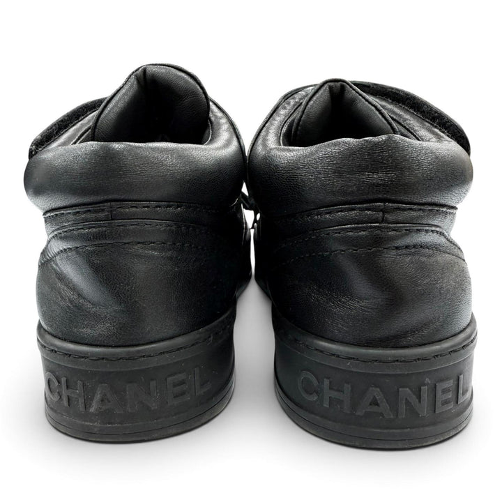 美品☆CHANEL シャネル G34967 ココマーク・ロゴ金具 ベルクロ レースアップ レザー ミドルハイカットスニーカー ブラック 36 箱・保袋付