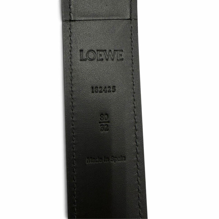 極美品☆LOEWE ロエベ 182425 エンボスロゴデザイン アナグラム金具 レザー ベルト ブラック 80/32 スペイン製 レディース