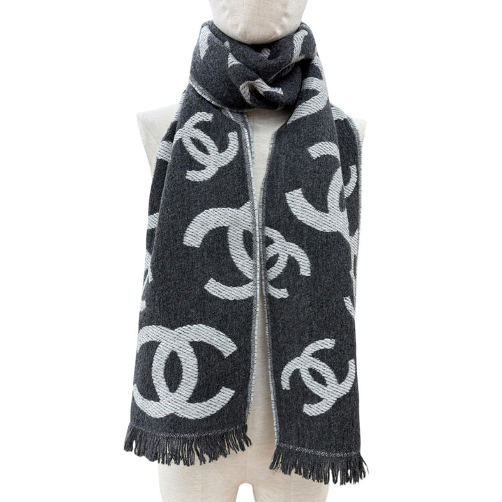 未使用品◇CHANEL シャネル ウール カシミヤ混 ココマーク フリンジ付き マフラー ショール ストール グレー イタリア製 レディース