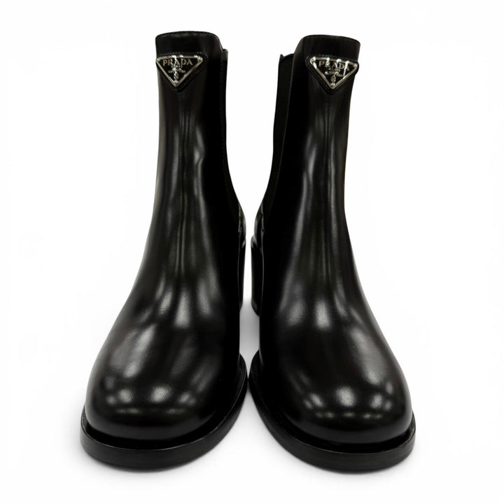 極美品☆PRADA プラダ 1T227N トライアングルロゴ ブラッシュドレザー サイドゴア ショートブーツ ブラック 38 イタリア製 レディース