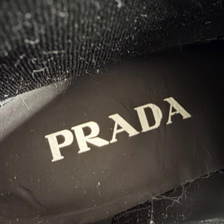 極美品☆PRADA プラダ 1T227N トライアングルロゴ ブラッシュドレザー サイドゴア ショートブーツ ブラック 38 イタリア製 レディース