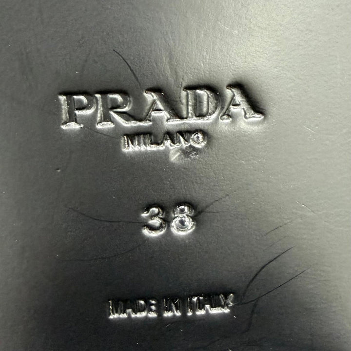 極美品☆PRADA プラダ 1T227N トライアングルロゴ ブラッシュドレザー サイドゴア ショートブーツ ブラック 38 イタリア製 レディース