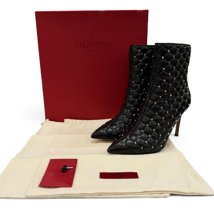 美品☆Valentino Garavani ヴァレンティノガラヴァーニ ロックスタッズ キルティング レザー ショートブーツ ブラック 38 箱・保存袋付