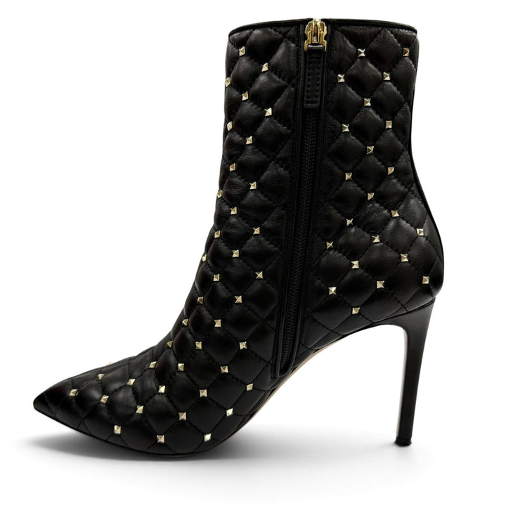 美品☆Valentino Garavani ヴァレンティノガラヴァーニ ロックスタッズ キルティング レザー ショートブーツ ブラック 38 箱・保存袋付