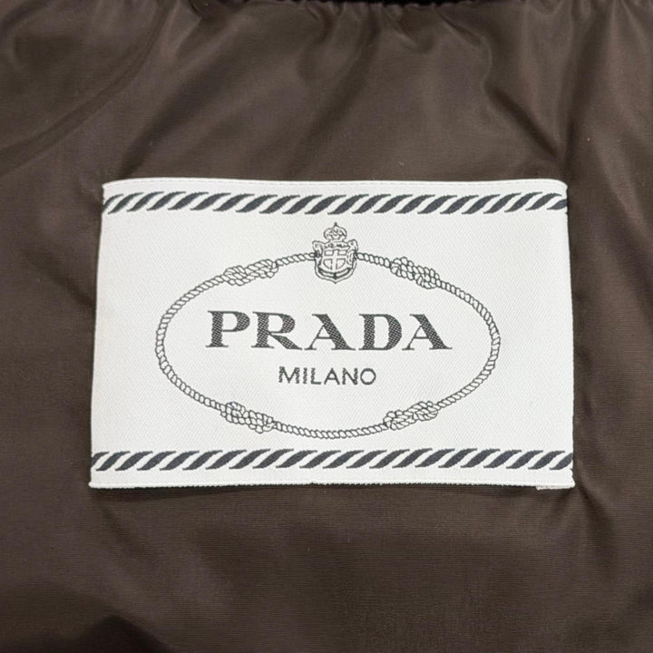 極美品△PRADA プラダ 2023年製 291805 トライアングルロゴ ベルベット クロップド 2WAY ダウンベスト ダウンジャケット 黒 36 正規品