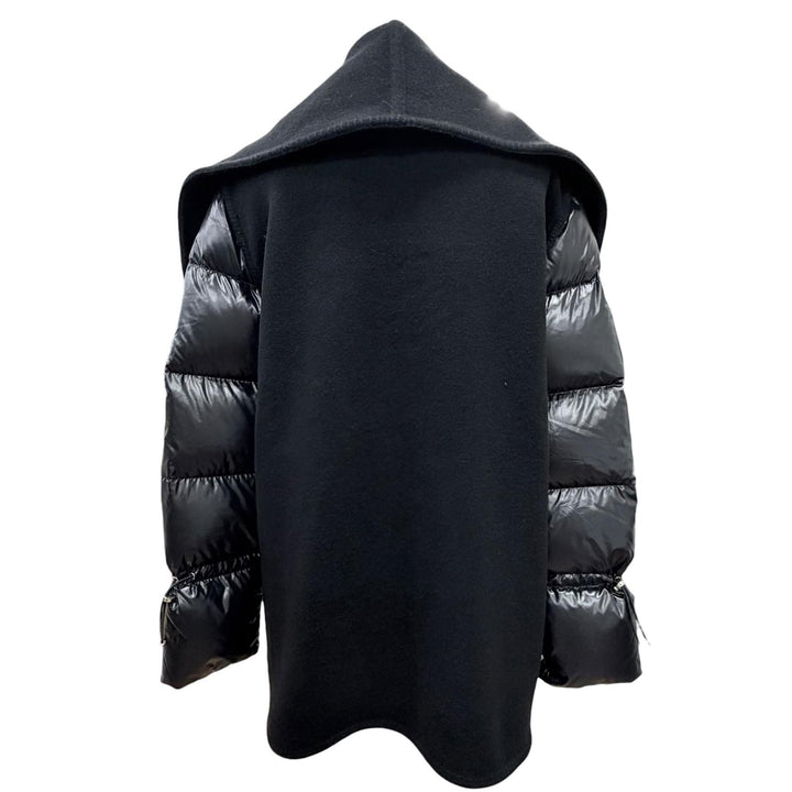 美品△MONCLER モンクレール MANTELLA ウール100％ ロゴワッペン ダウンスリーブ フリンジ ケープコート ポンチョ ブラック S 正規品