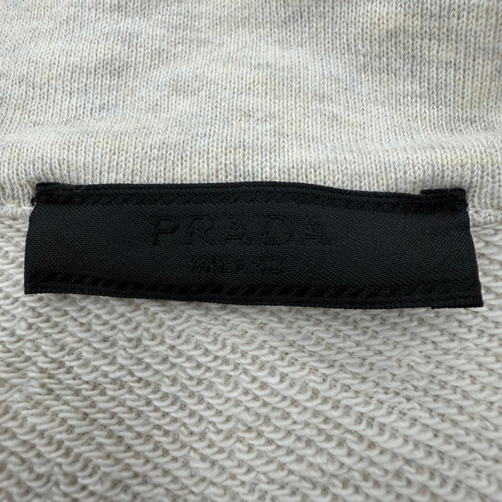 美品▼PRADA プラダ 25AW UJL39C コットン100% ロゴプリント ハーフジップ プルオーバー スウェット グレー XL 正規品 メンズ