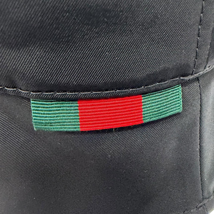 極美品□GUCCI グッチ 25SS 813534 ウェブストライプ エンボスロゴ バケットハット 帽子 ブラック M/58cm イタリア製 正規品 メンズ