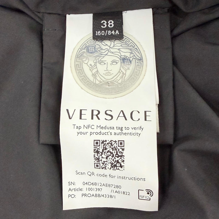 美品☆VERSACE ヴェルサーチ 2021年製 1001397 メデューサボタン フード付 ダウンジャケット レッド系 ブラック 38 イタリア製 正規品
