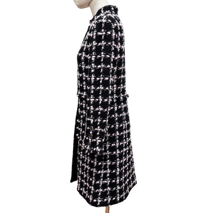 極美品◇CHANEL シャネル 25AW P80418 ウール ココボタン フリンジ付 ツイード コート ブラック ピンク 34 フランス製 正規品 レディース