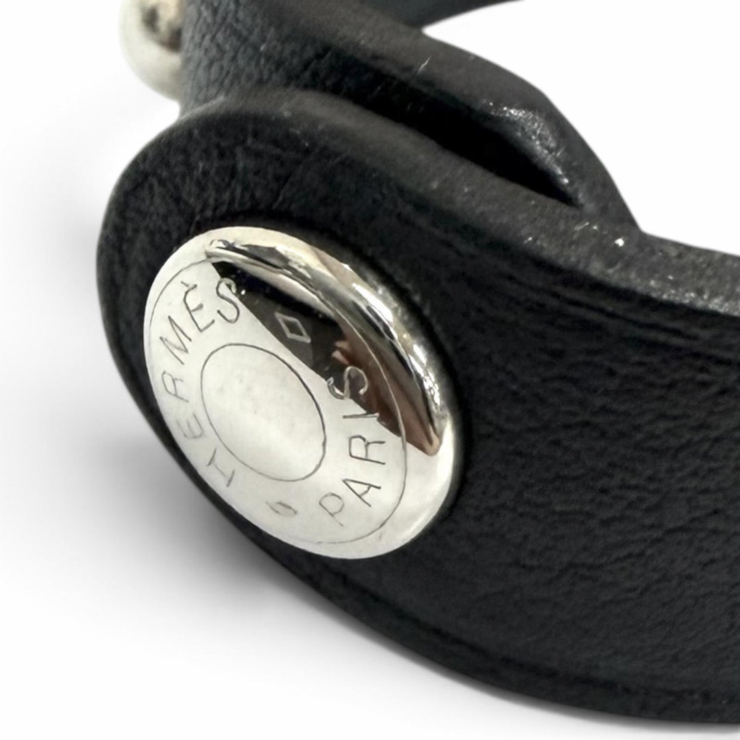 極美品□HERMES エルメス レザー サドル セリエボタン クルードセル グローブホルダー 手袋ホルダー ブラック シルバー レディース