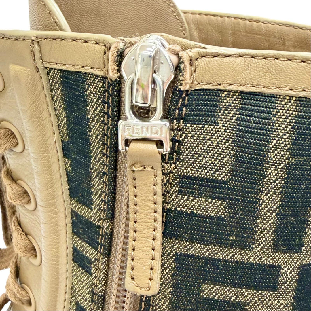 極美品△FENDI フェンディ 22AW ドミノ バイカーブーツ ズッカ柄 FFロゴ サイドジップ ショートブーツ ブラウン 36 伊製 定価165000円