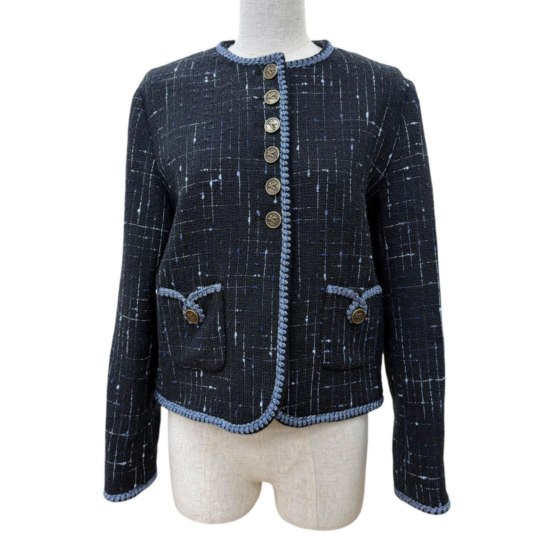 極美品☆ETRO エトロ 2024年製 コットン ロゴボタン ツイード ノーカラージャケット ブラック ブルー系 40 イタリア製 正規品 レディース
