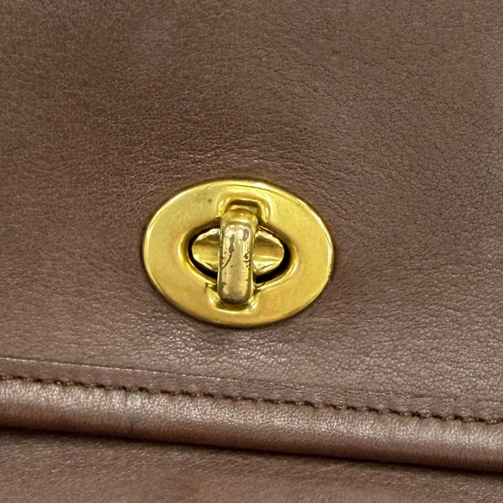 良品☆COACH コーチ ヴィンテージ 9061 オールドコーチ ランブラーターンロック フラップ レザー ショルダーバッグ ブラウン レディース